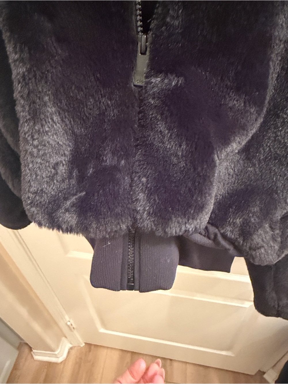 Alo Yoga Jacket - Picture 2 of 6